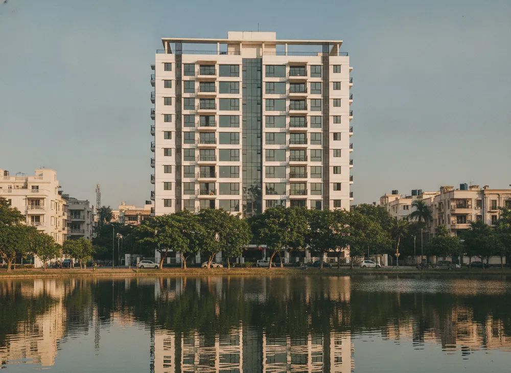 Lake View Apartment